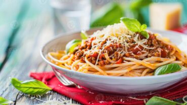 One-Pot Spaghetti with Meat Sauce