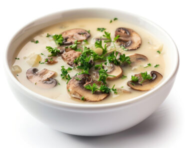 Creamy Mushroom Barley Soup